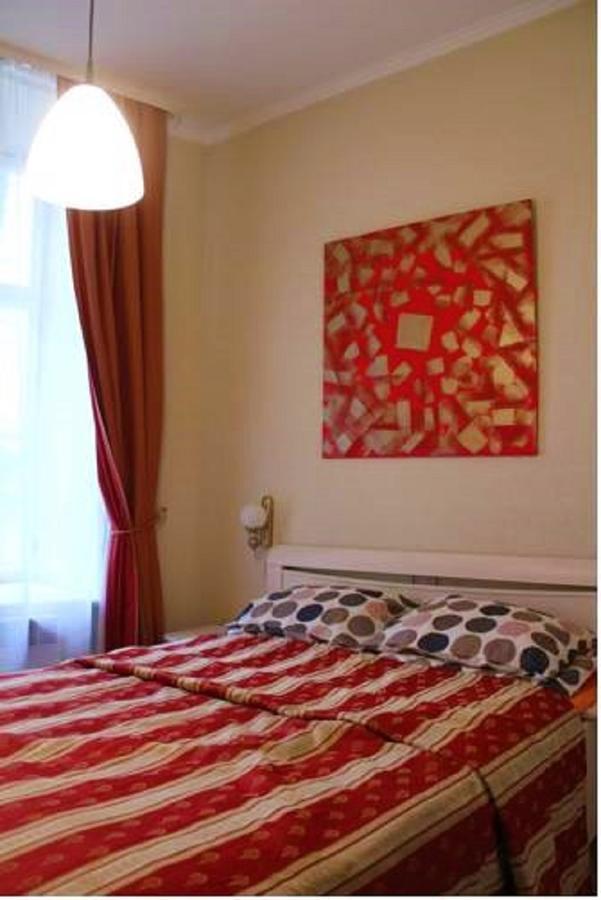 Hotel Evaline Рига Экстерьер фото